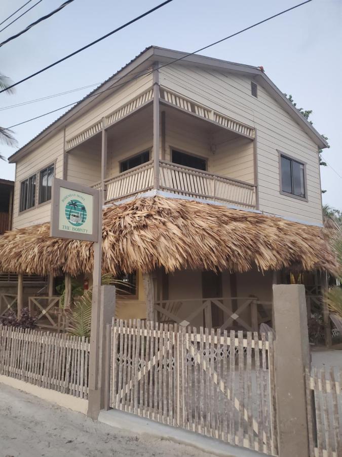 The Bounty Hotel Кайе Колкер Екстериор снимка